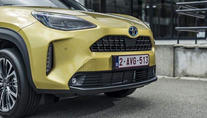 Toyota Yaris Cross: test drive su strada del nuovo SUV giapponese - Foto 22 di 29