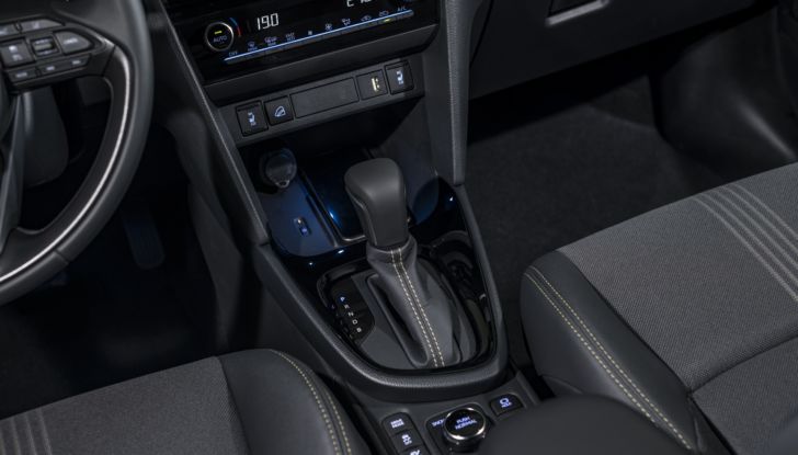 Toyota Yaris Cross: test drive su strada del nuovo SUV giapponese - Foto 28 di 29