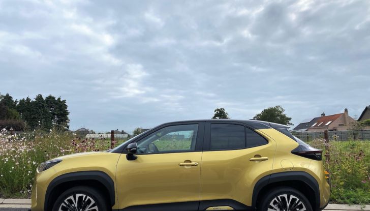 Toyota Yaris Cross: test drive su strada del nuovo SUV giapponese - Foto 5 di 29