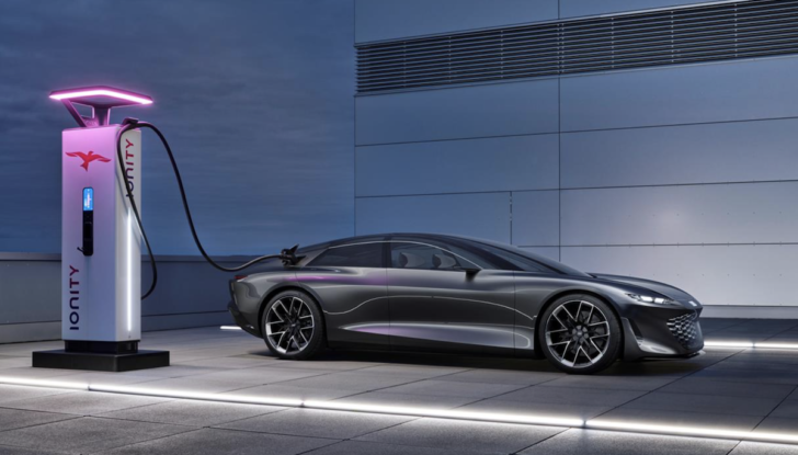 Audi Grandsphere concept: futuro all’insegna del lusso - Foto 3 di 19