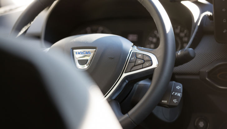 [VIDEO] Prova Dacia Sandero Stepway TCe 100 GPL ECO-G: una vettura in tutto e per tutto vincente - Foto 13 di 37