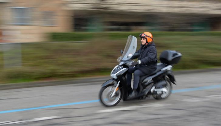 Prova Honda SH 150i: le ragione di un successo - Foto 8 di 24