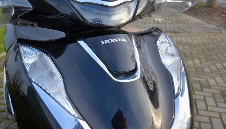 Prova Honda SH 150i: le ragione di un successo - Foto 10 di 24