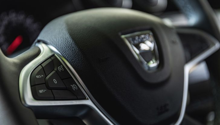 [VIDEO] Dacia Duster 2022, dall’automatico al GPL: Prova su strada, dotazione, allestimenti e prezzi - Foto 26 di 36