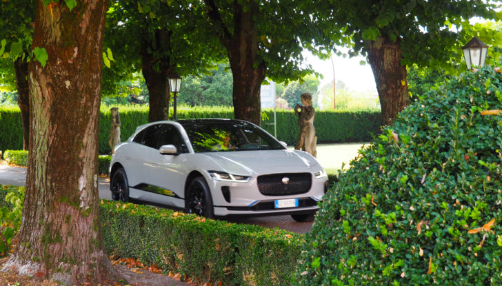 [VIDEO] Jaguar I-Pace, test drive del SUV elettrico a trazione integrale - Foto 14 di 15
