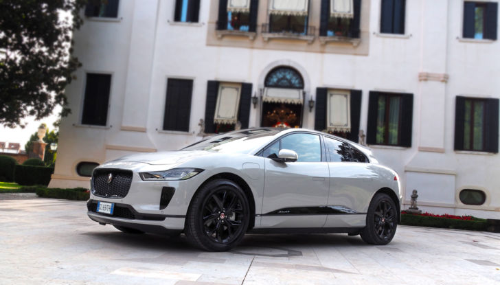 [VIDEO] Jaguar I-Pace, test drive del SUV elettrico a trazione integrale - Foto 7 di 15