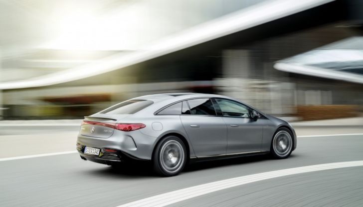 Mercedes-AMG EQS 53 4Matic+, via alle vendite dell’ammiraglia elettrica - Foto 1 di 12