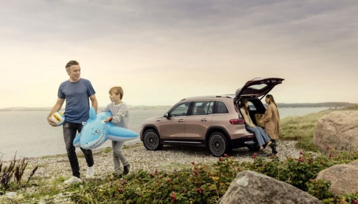 Mercedes EQB, il SUV per la famiglia ma elettrico - Foto 6 di 18