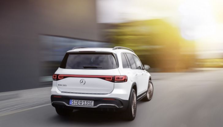 Mercedes EQB, il SUV per la famiglia ma elettrico - Foto 2 di 18