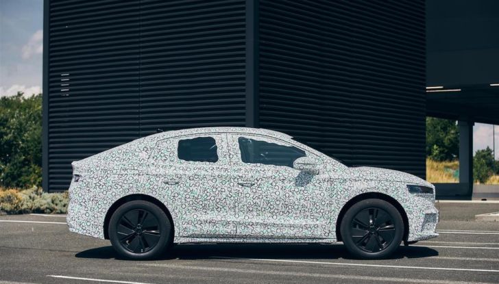 Skoda Enyaq Coupé iV: elegante, sportivo ed elettrico - Foto 2 di 9