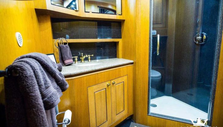 The Heat: il camper extra lusso di Will Smith - Foto 13 di 13