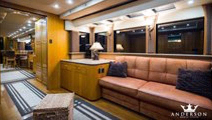 The Heat: il camper extra lusso di Will Smith - Foto 5 di 13