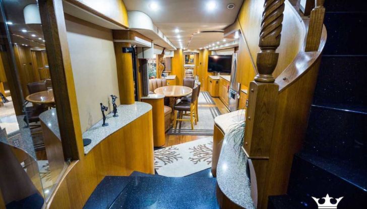 The Heat: il camper extra lusso di Will Smith - Foto 7 di 13