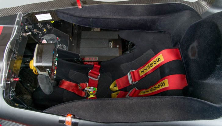 Anche i prototipi di Le Mans vanno all’asta: ecco una bellissima Audi R15! - Foto 13 di 17