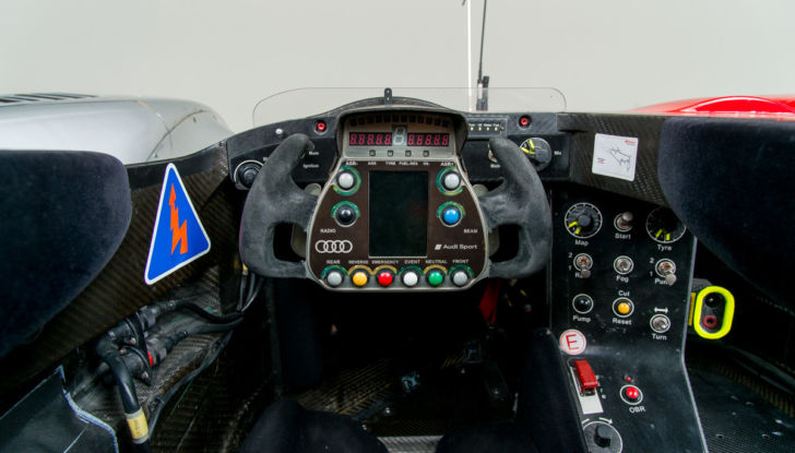 Anche i prototipi di Le Mans vanno all’asta: ecco una bellissima Audi R15! - Foto 15 di 17