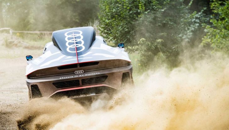 Audi si prepara alla Dakar 2022 con il prototipo RS Q e-tron - Foto 8 di 10