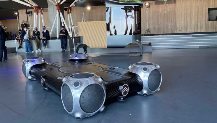 Per il trasporto urbano del futuro Citroën propone uno skateboard! - Foto 2 di 14