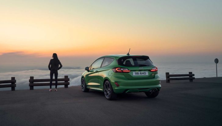 Ford Fiesta 2022: il restyling di metà carriera è più moderno e tecnologico - Foto 4 di 14