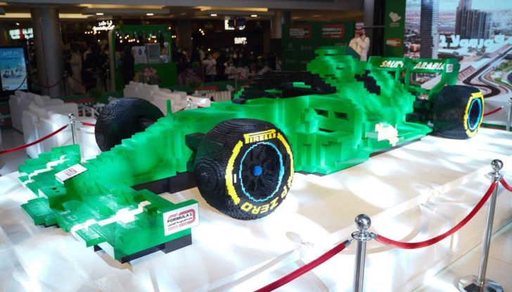 La Formula 1 di Lego più grande al mondo sarà il simbolo del GP di Arabia Saudita - Foto 2 di 7