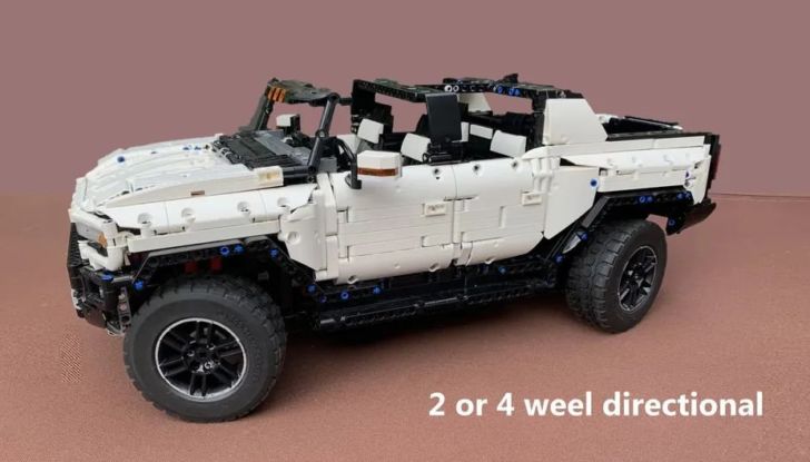 L’Hummer elettrico diventa un modellino LEGO in scala 1:10! - Foto 2 di 6