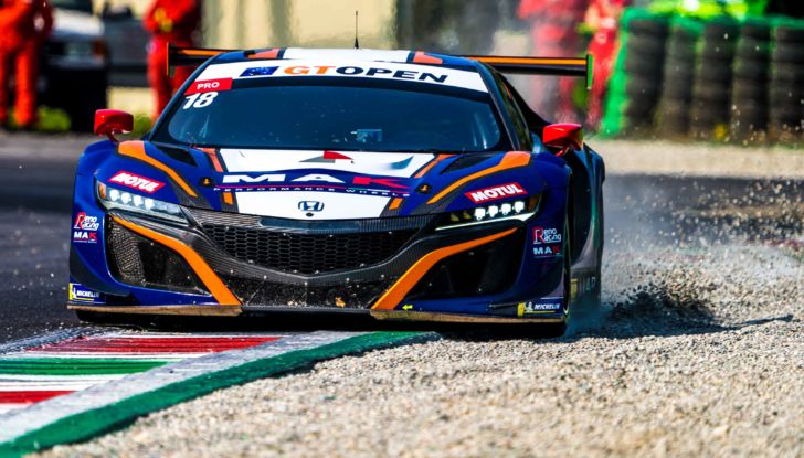 International GT Open: vittoria di Mercedes e Ferrari a Monza - Foto 14 di 38