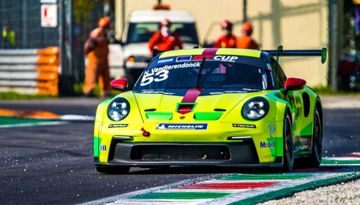 International GT Open: vittoria di Mercedes e Ferrari a Monza - Foto 21 di 38