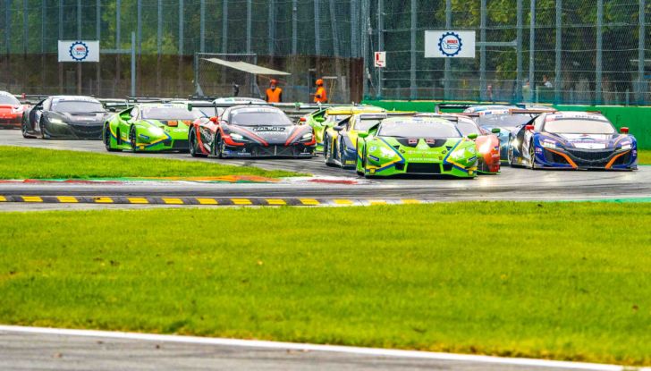 International GT Open: vittoria di Mercedes e Ferrari a Monza - Foto 36 di 38