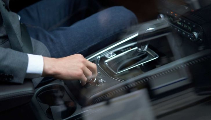 Mazda CX-60: il SUV ibrido plug-in è pronto al debutto - Foto 19 di 19