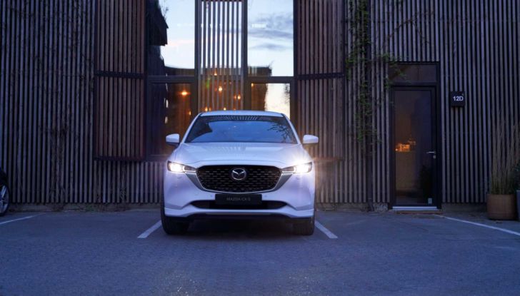Mazda CX-60: il SUV ibrido plug-in è pronto al debutto - Foto 12 di 19