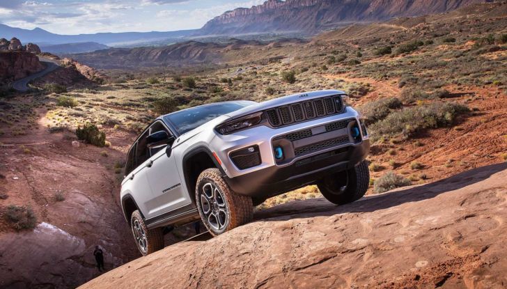 Jeep Grand Cherokee 2022: presentata la 4xe ibrida plug-in da 375 CV - Foto 10 di 18