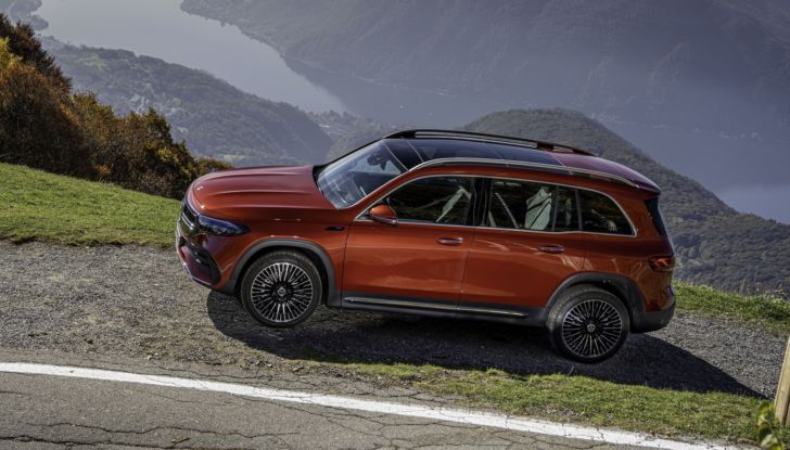 Mercedes EQB, il SUV per la famiglia ma elettrico - Foto 15 di 18