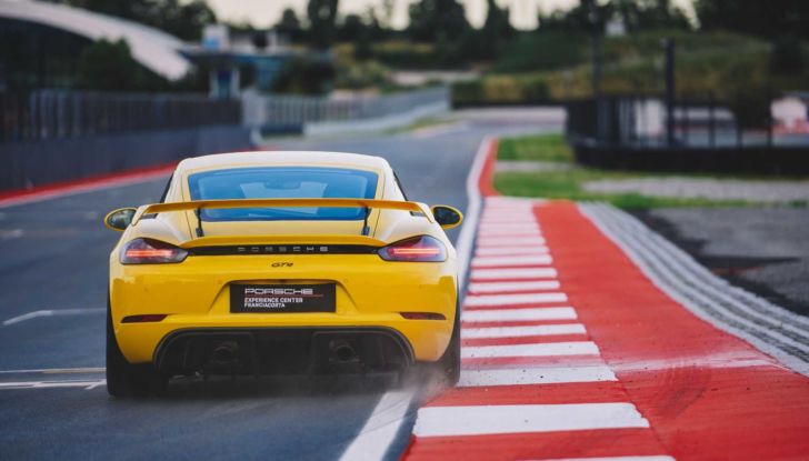 Il più grande Porsche Experience Center al mondo… si trova a Franciacorta! - Foto 8 di 13