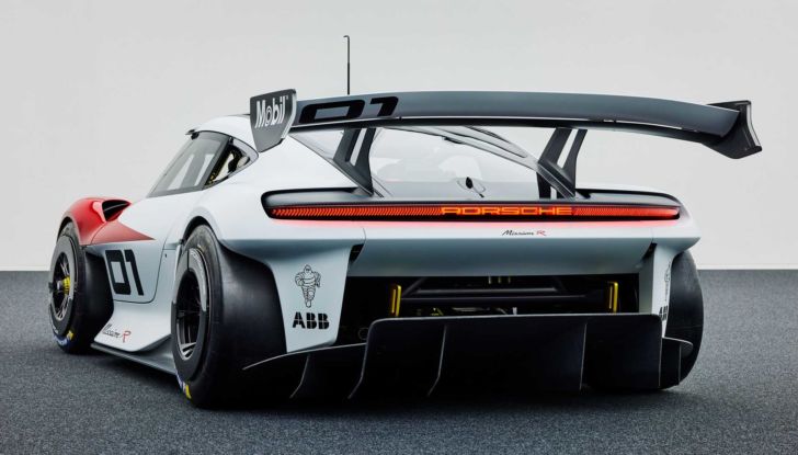 Porsche 718: la gamma Cayman e Boxster verso l’elettrico entro il 2024 - Foto 4 di 18