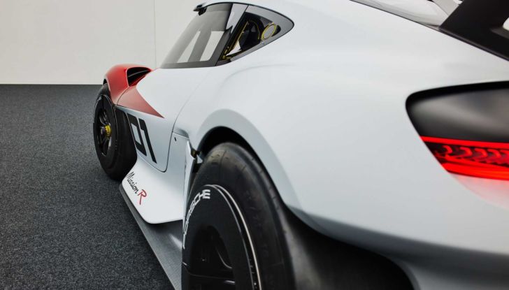 Porsche 718: la gamma Cayman e Boxster verso l’elettrico entro il 2024 - Foto 9 di 18