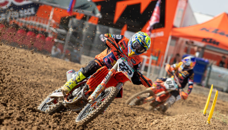 Ducati, una nuova moto da cross guidata da Tony Cairoli - Foto 5 di 9