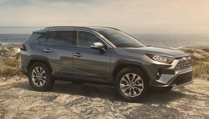 Toyota RAV4 Adventure: la versione da off-road arriva in Italia - Foto 4 di 6