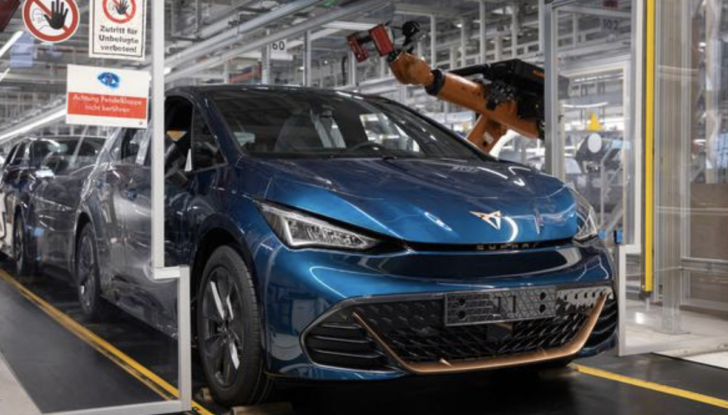 Cupra: al via la produzione di Born, il primo modello 100% elettrico - Foto 5 di 18