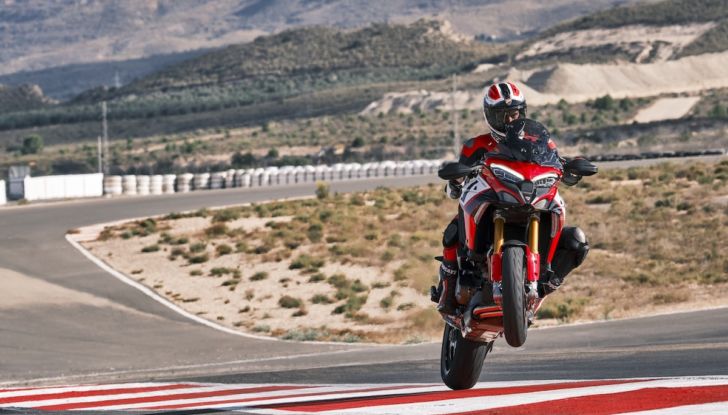 Nuova Ducati V4 Pikes Peak, la Multistrada più sportiva di sempre - Foto 4 di 9