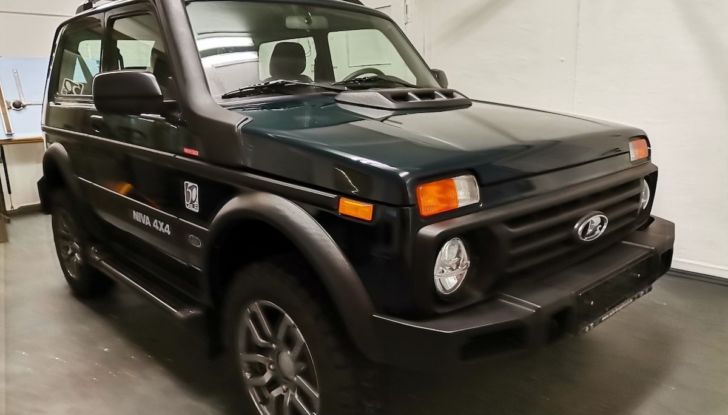 Lada Niva Legend 50th Anniversary: serie limitata e prezzo triplicato - Foto 5 di 6