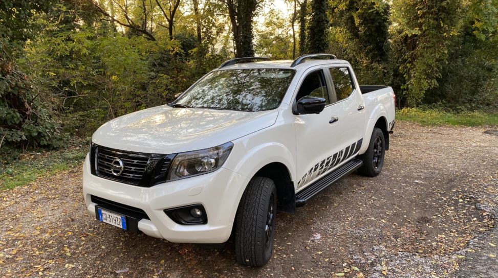 Nissan Navara: prova su strada della versione N-Guard 190 CV 4x4 -  Infomotori