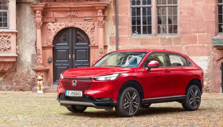 Prova su strada Honda HR-V e:HEV 2022: tutto quello che c’è da sapere sul nuovo crossover ibrido - Foto 18 di 33