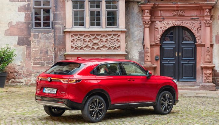 Honda HR-V 2022 posteriore tre quarti
