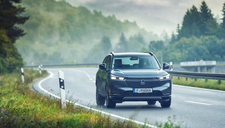 Prova su strada Honda HR-V e:HEV 2022: tutto quello che c’è da sapere sul nuovo crossover ibrido - Foto 22 di 33