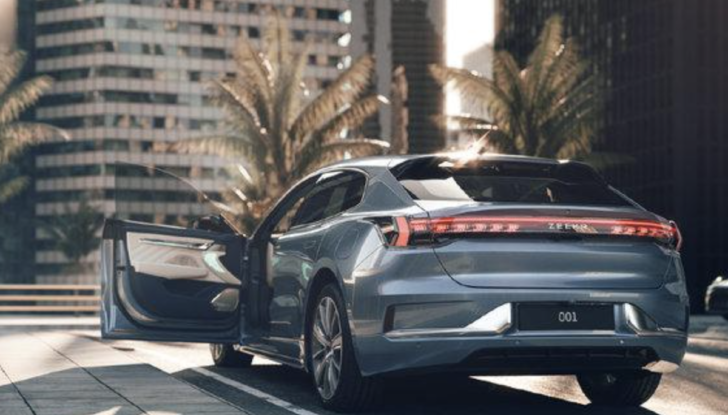 Zeekr 001: l’elettrica cinese è pronta per la produzione - Foto 12 di 14