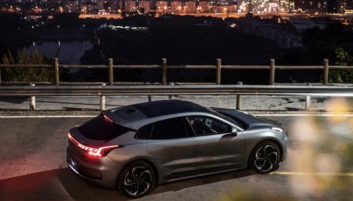 Zeekr 001: l’elettrica cinese è pronta per la produzione - Foto 2 di 14