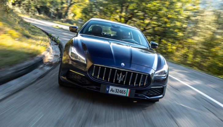 Aston Martin, Jaguar, Land Rover e Maserati: tutte le auto del film 007 – No Time to Die - Foto 13 di 15