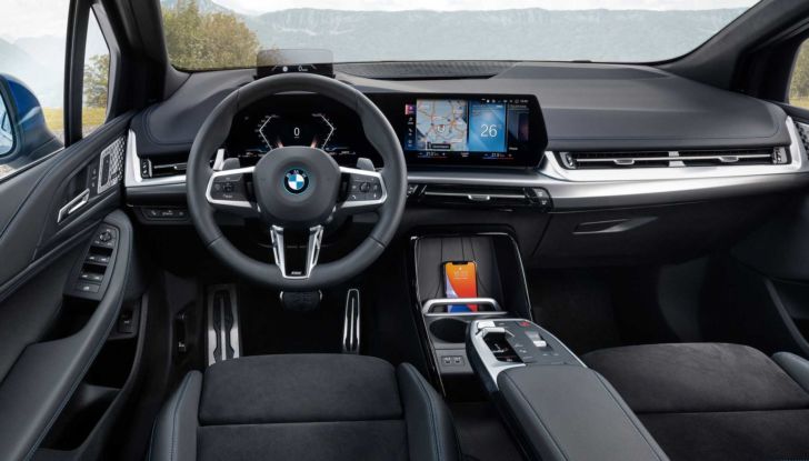 BMW Serie 2 Active Tourer: prova su strada della monovolume ibrida - Foto 17 di 19