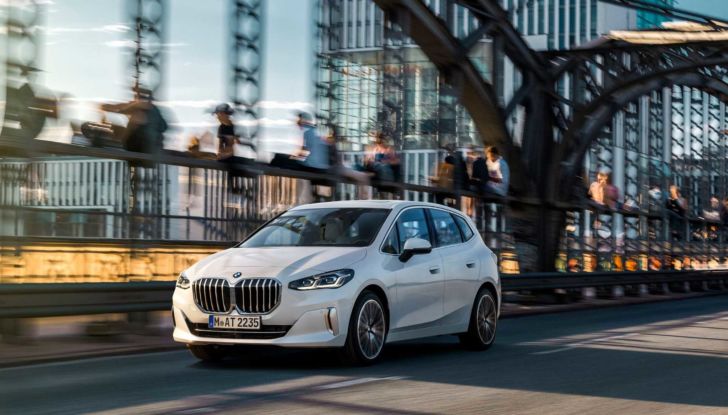 BMW Serie 2 Active Tourer: prova su strada della monovolume ibrida - Foto 13 di 19