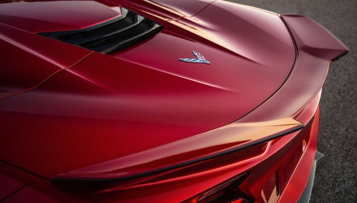 Chevrolet Corvette: il futuro è ibrido (2023) e poi elettrico - Foto 14 di 19