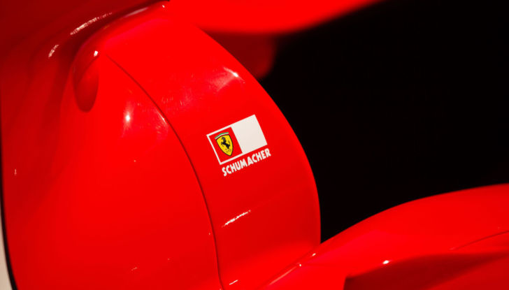 La Ferrari perfetta da mettere in salotto? La F2003-GA di Michael Schumacher! - Foto 9 di 11